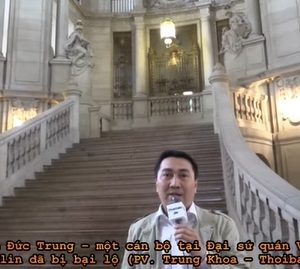 Ông Lê Đức Trung – một cán bộ tại ĐSQ Việt Nam ở Berlin đã bị bại lộ (PV. Trung Khoa – Thoibao.de)