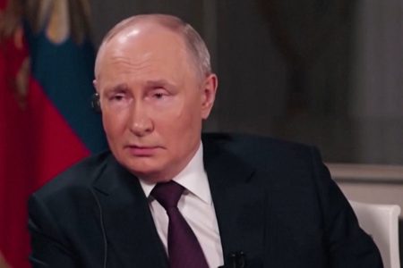 Putin thể hiện sự sụp đổ thế giới ảo mộng của mình